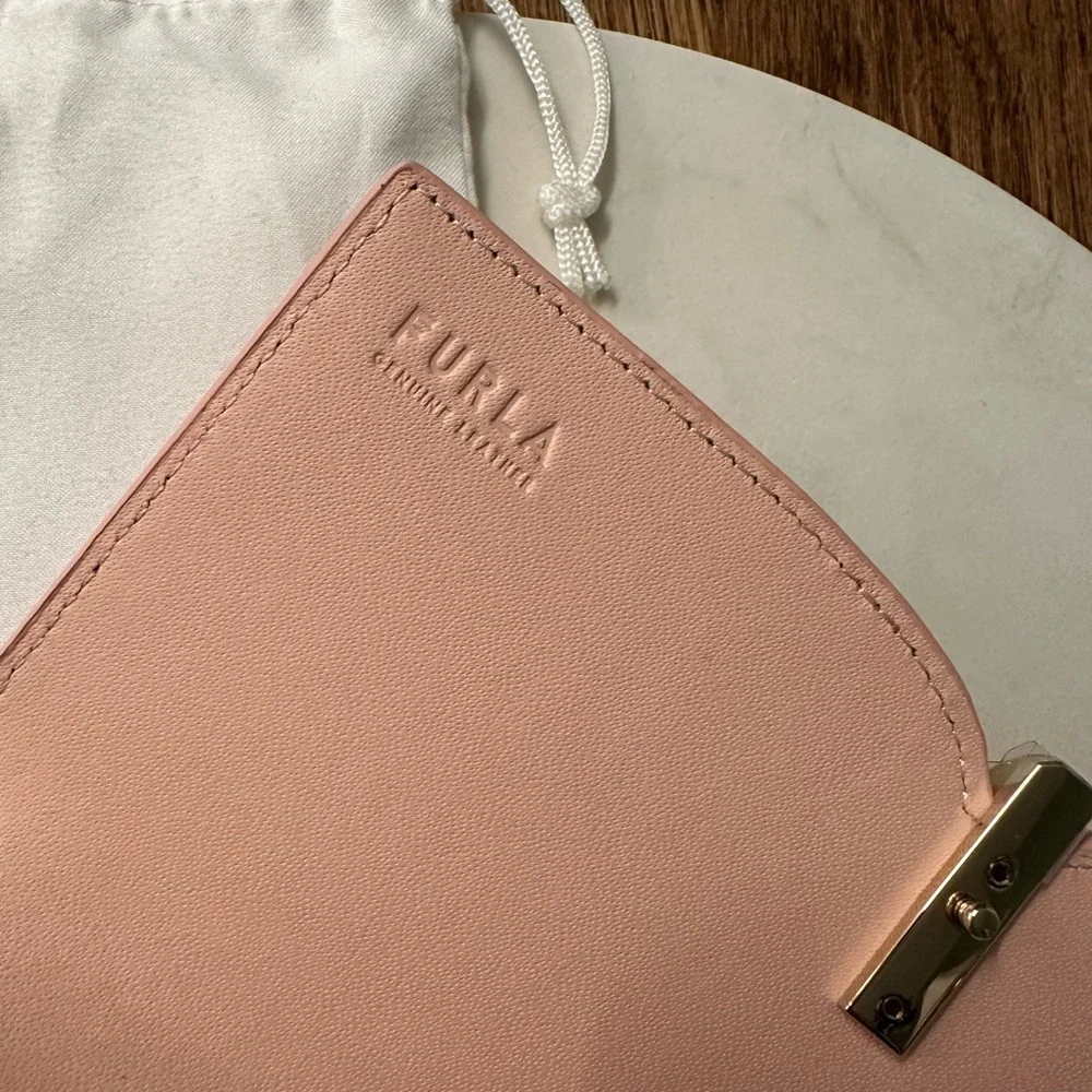 NWT! NEW! Furla Ribbon Blush Leather Tei-Fold Long Wallet Women